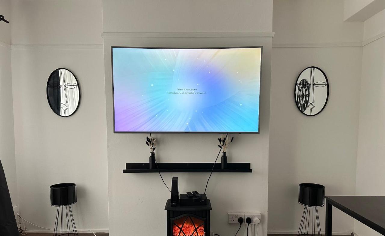 Lovely 2Bedroom 4Mins From Wimbledon Station Londyn Zewnętrze zdjęcie