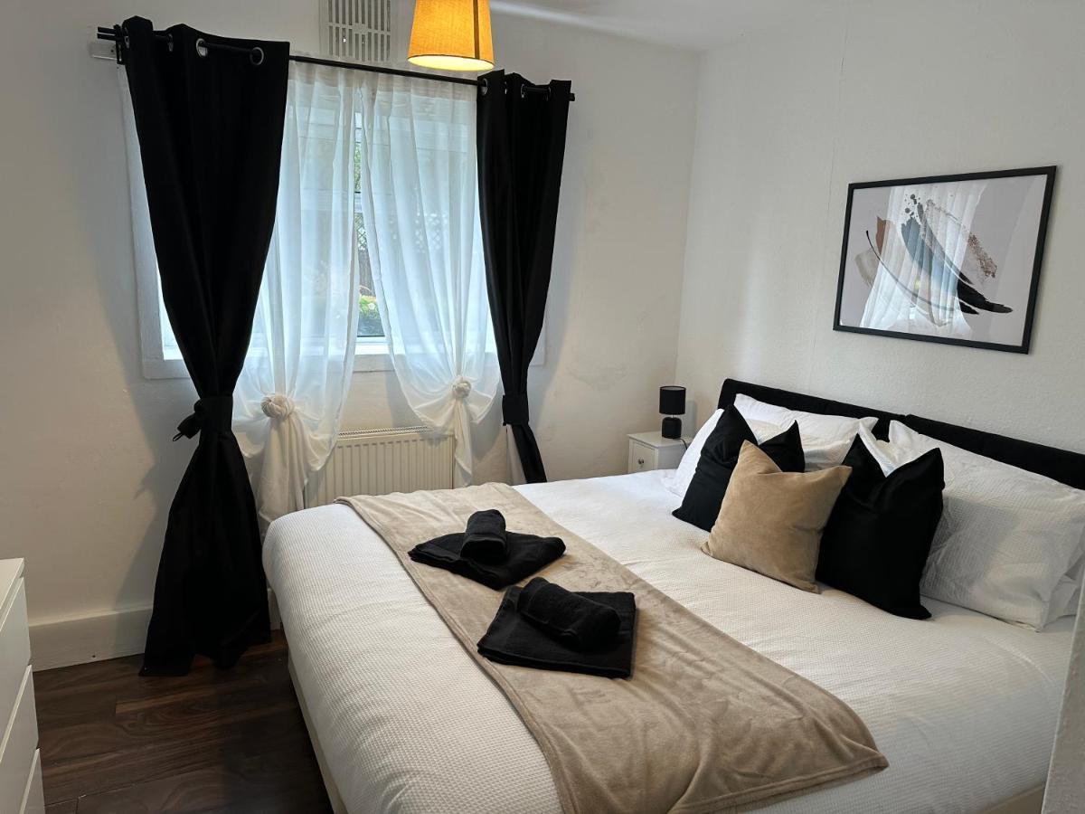 Lovely 2Bedroom 4Mins From Wimbledon Station Londyn Zewnętrze zdjęcie