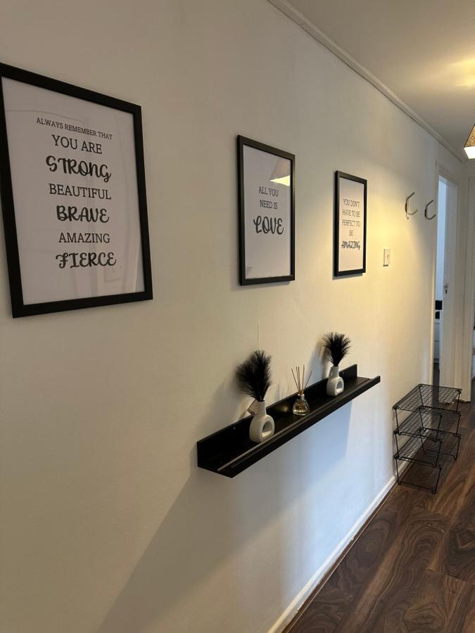 Lovely 2Bedroom 4Mins From Wimbledon Station Londyn Zewnętrze zdjęcie