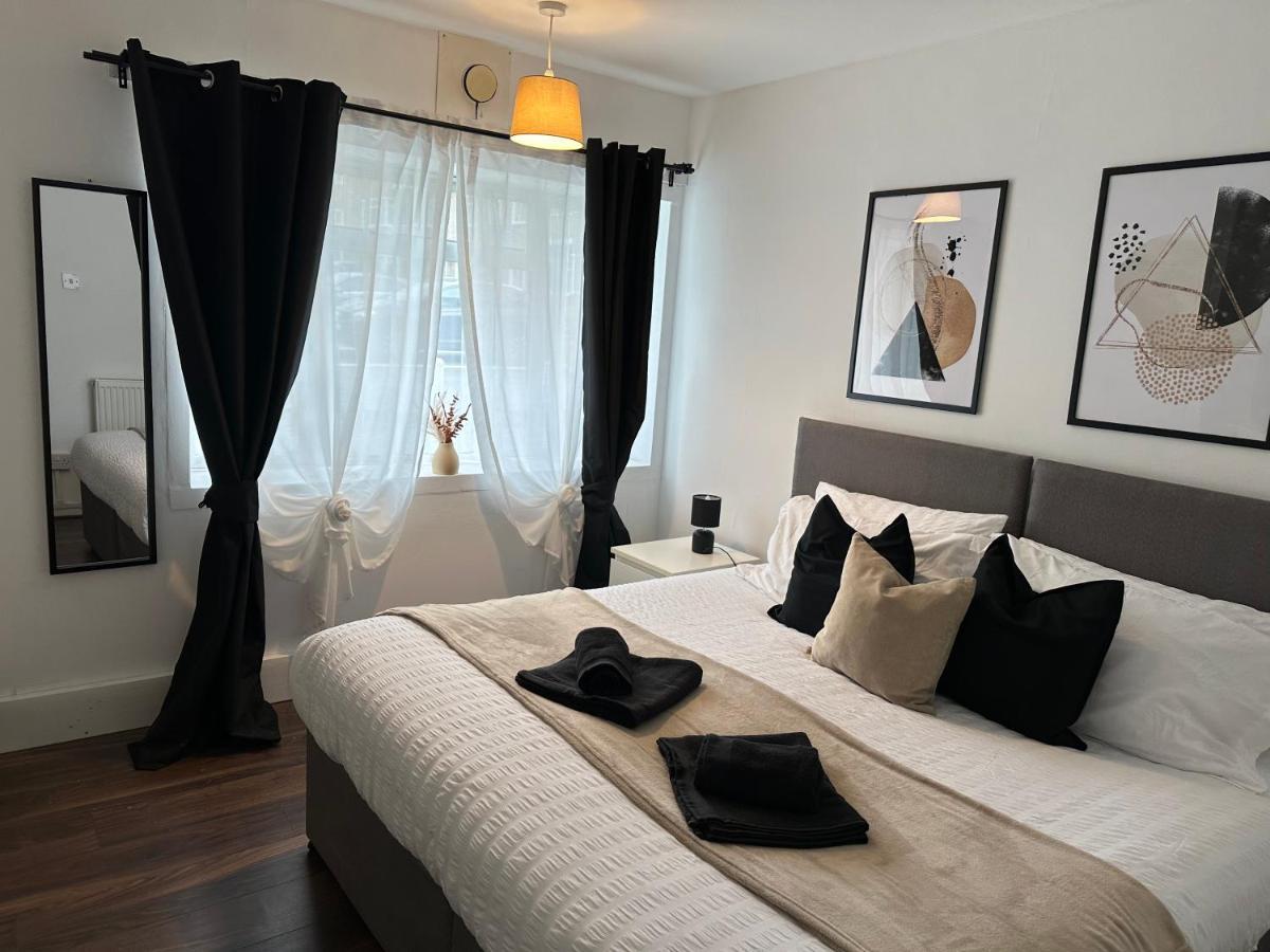 Lovely 2Bedroom 4Mins From Wimbledon Station Londyn Zewnętrze zdjęcie