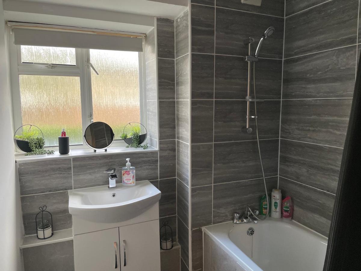 Lovely 2Bedroom 4Mins From Wimbledon Station Londyn Zewnętrze zdjęcie