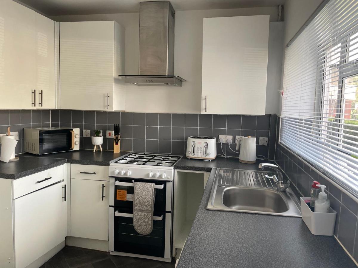 Lovely 2Bedroom 4Mins From Wimbledon Station Londyn Zewnętrze zdjęcie